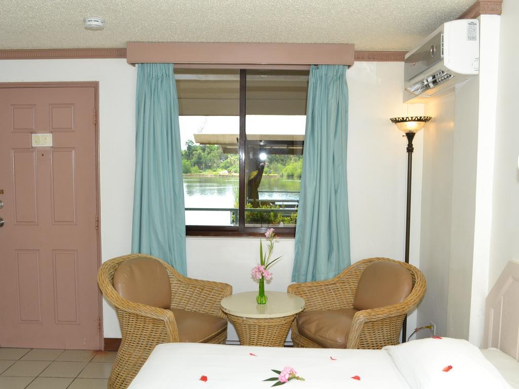 West Plaza By The Sea Hotel Koror Ngoại thất bức ảnh