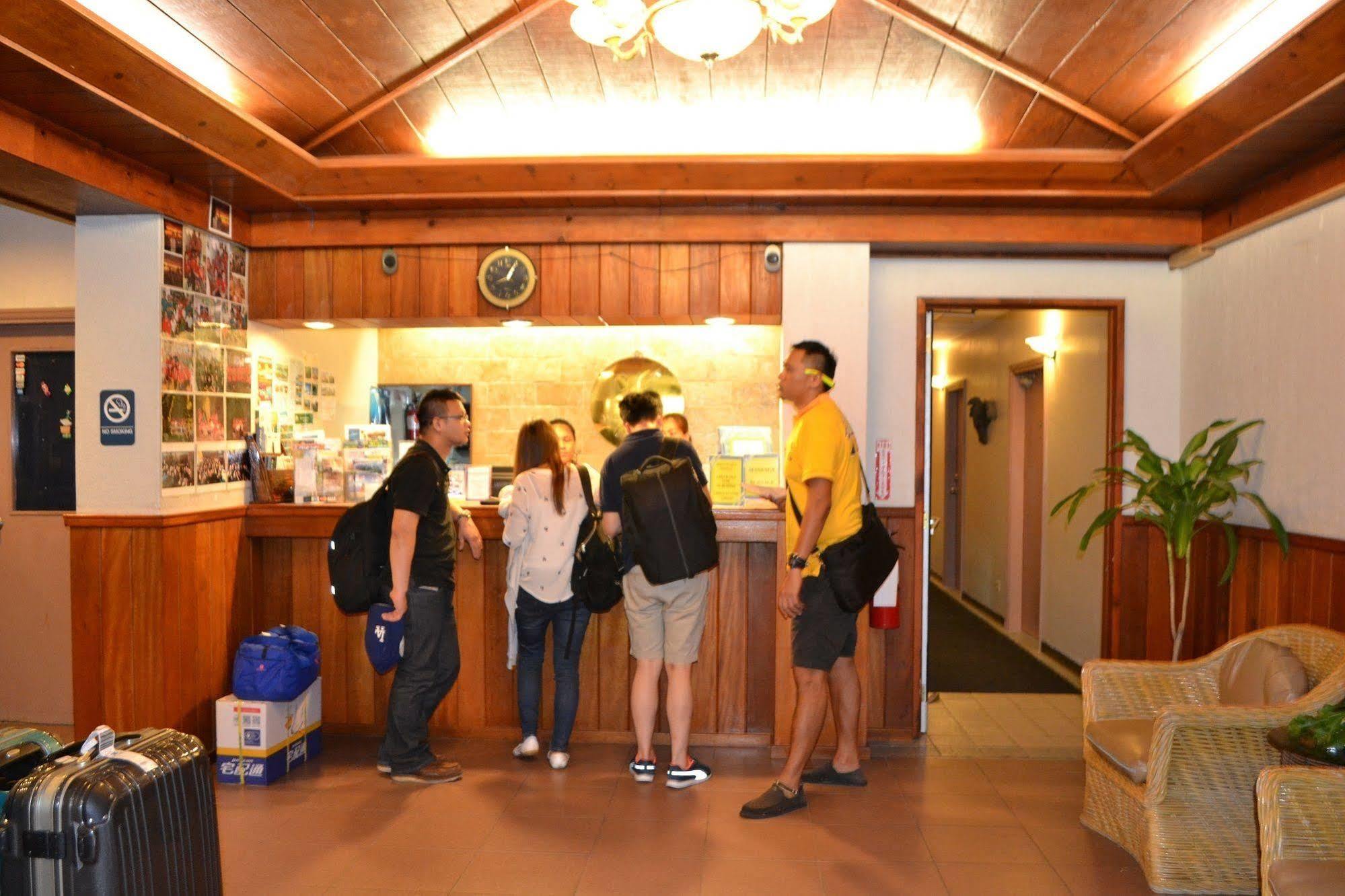 West Plaza By The Sea Hotel Koror Ngoại thất bức ảnh