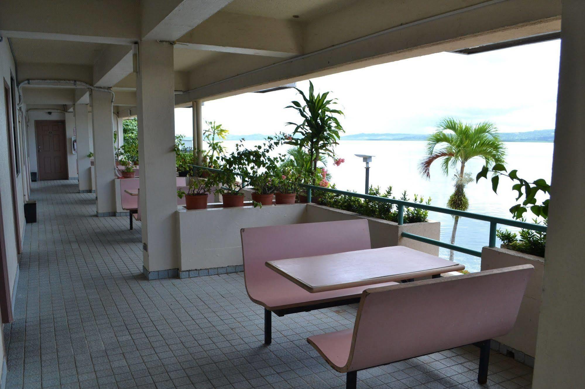 West Plaza By The Sea Hotel Koror Ngoại thất bức ảnh